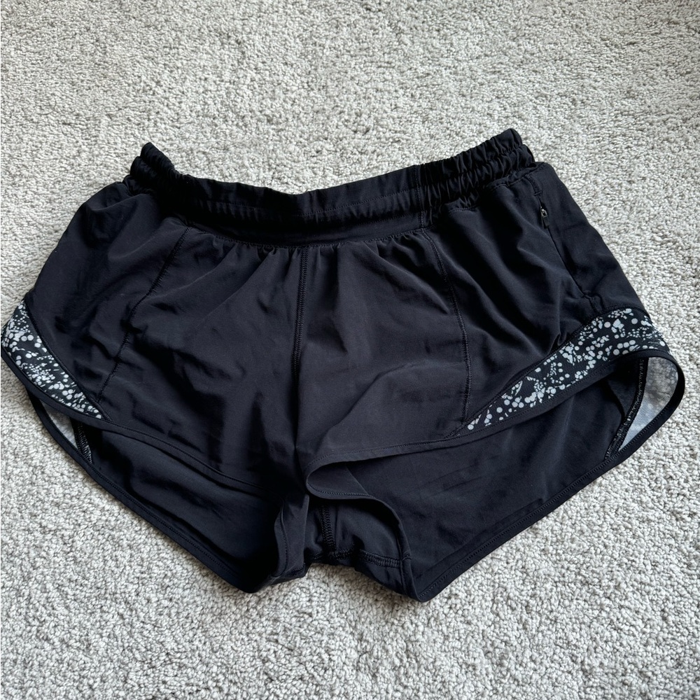 lululemon hotty hot shorts size 6